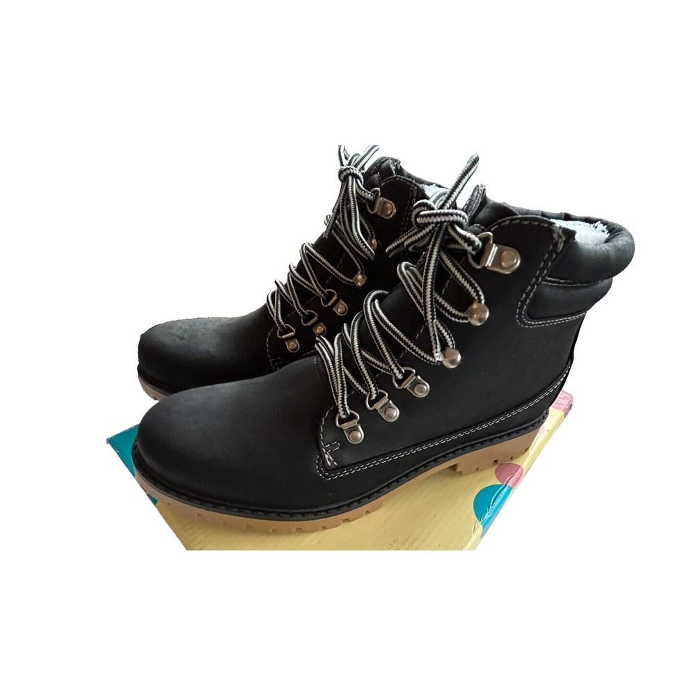 SODA Black Lace Up Nicki Lug Hiker Boots Womens Sz 8.5, Motorcycle, Gum Soles